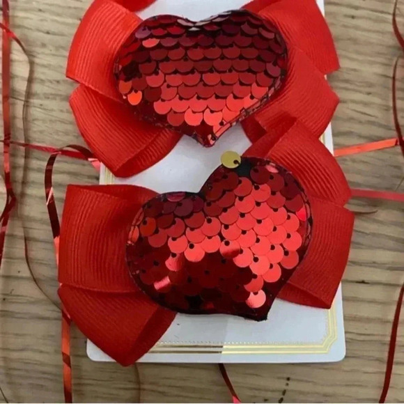🆕 Red Hearts Bows Hair Clips Set🆕 - Picture 4 of 5